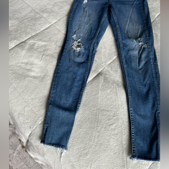 Zara high waisted jeans size 2 - Picture 3 of 6